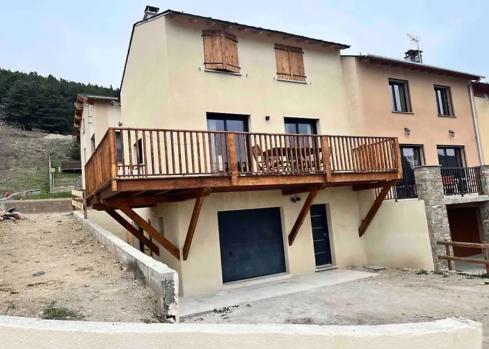 Chalet A Formigueres De Type 4 Terrasse